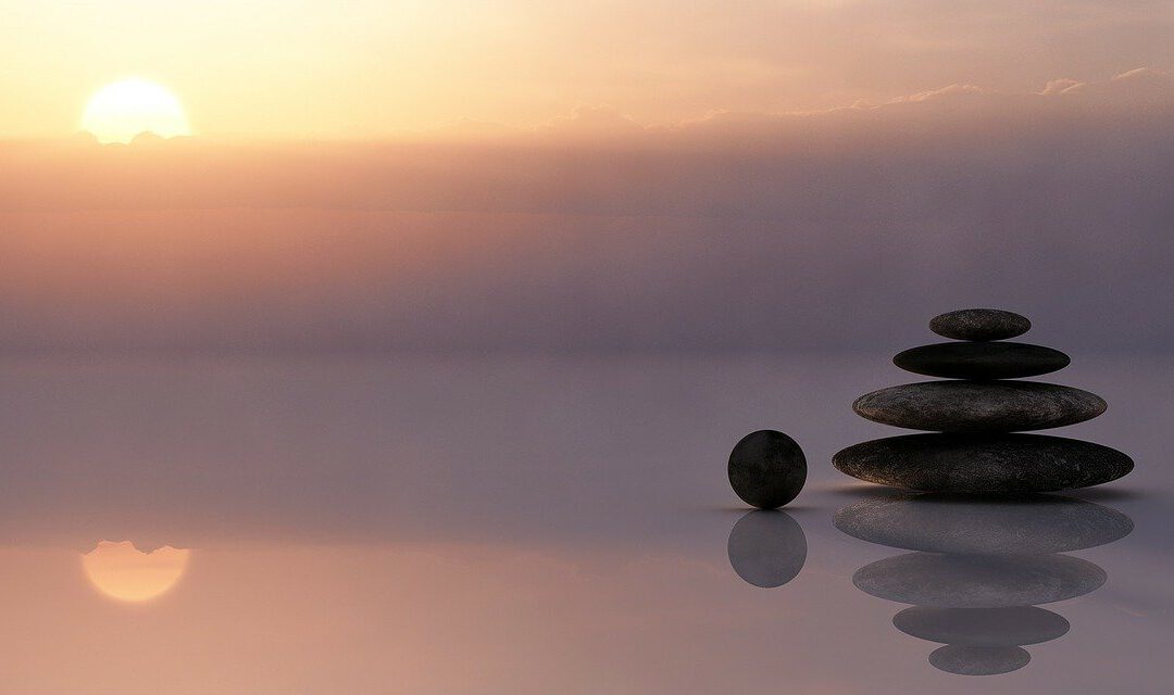 Mindfulness helpt je minder te piekeren en legt de focus op het creëren van rust in het nu