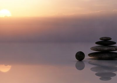 Mindfulness helpt je minder te piekeren en legt de focus op het creëren van rust in het nu