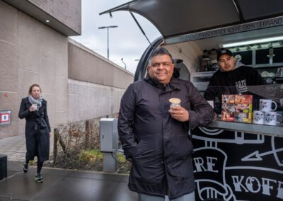 INTERVIEW – Jemuel Lempe / ondernemer en ex-gedetineerde Dankzij de koffie uit de criminaliteit